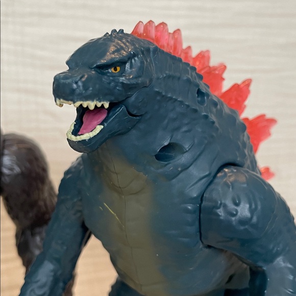 Kong and Godzilla action figure set 2 total - Picture 2 of 5